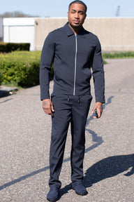 THE ZURICH TECH SUIT
