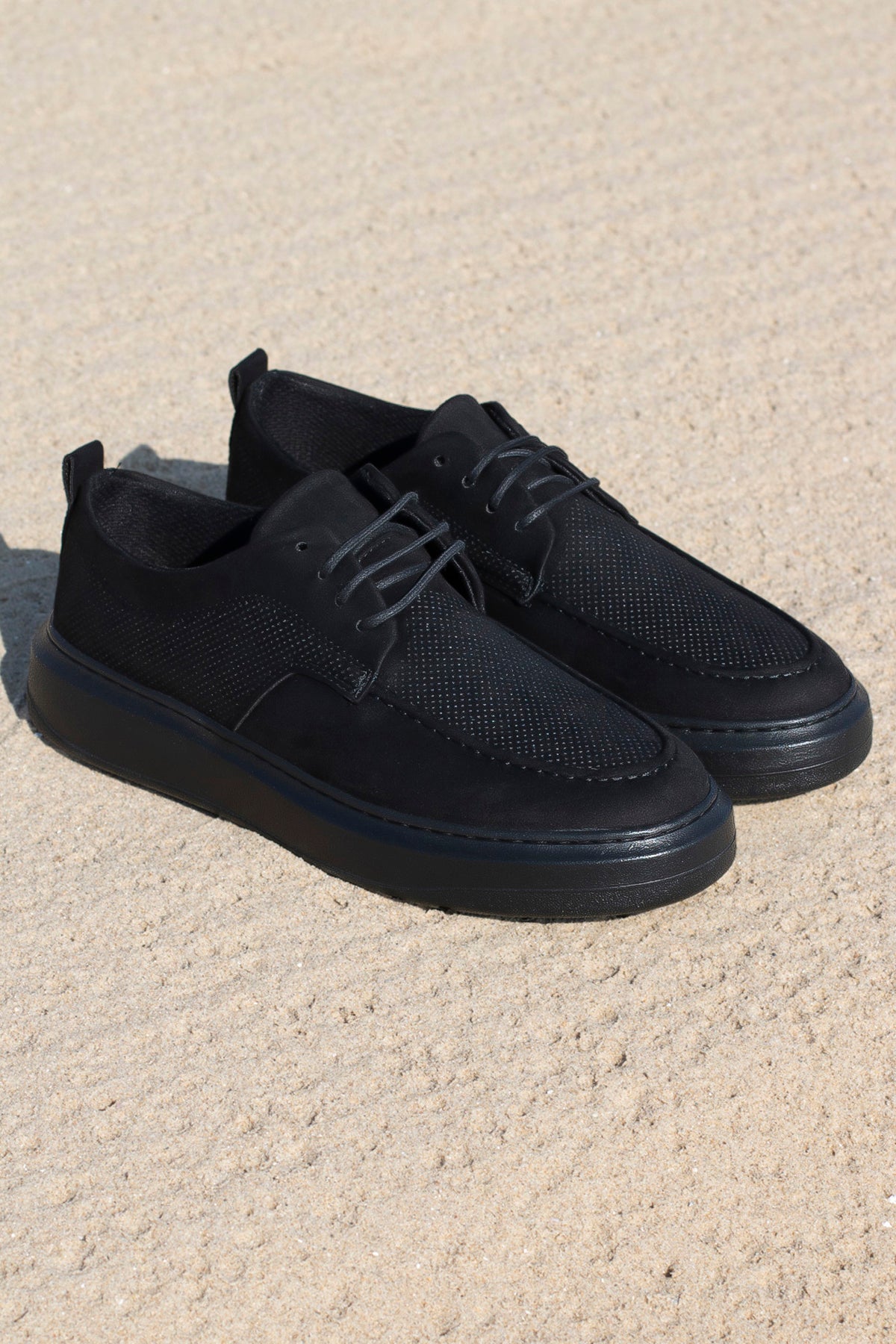 THE STOCKHOLM SNEAKERS