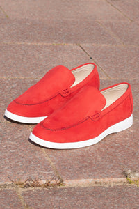THE MONCLOVA ESSENTIAL LOAFER