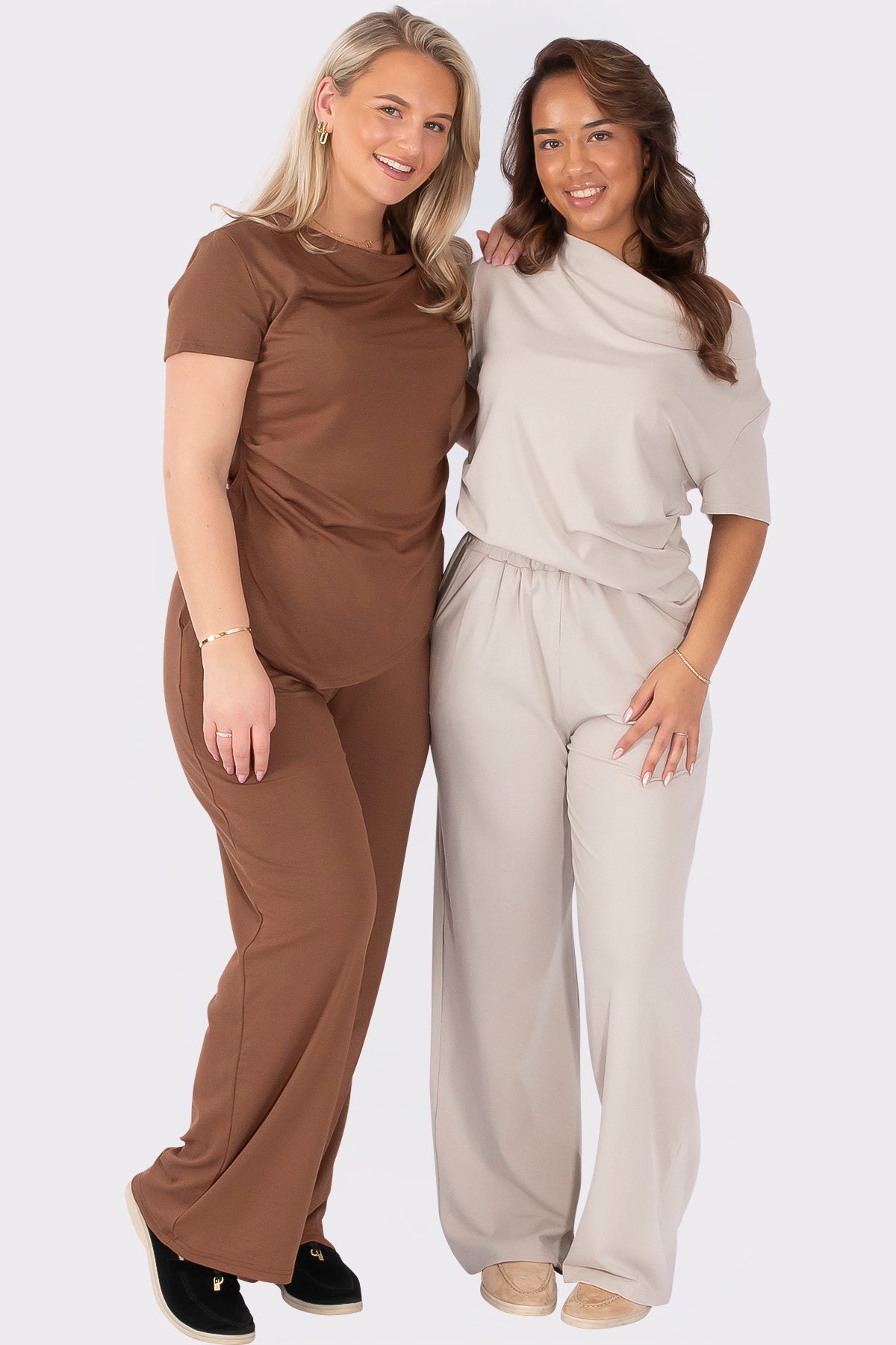 THE ALICANTE TWO PIECE SET