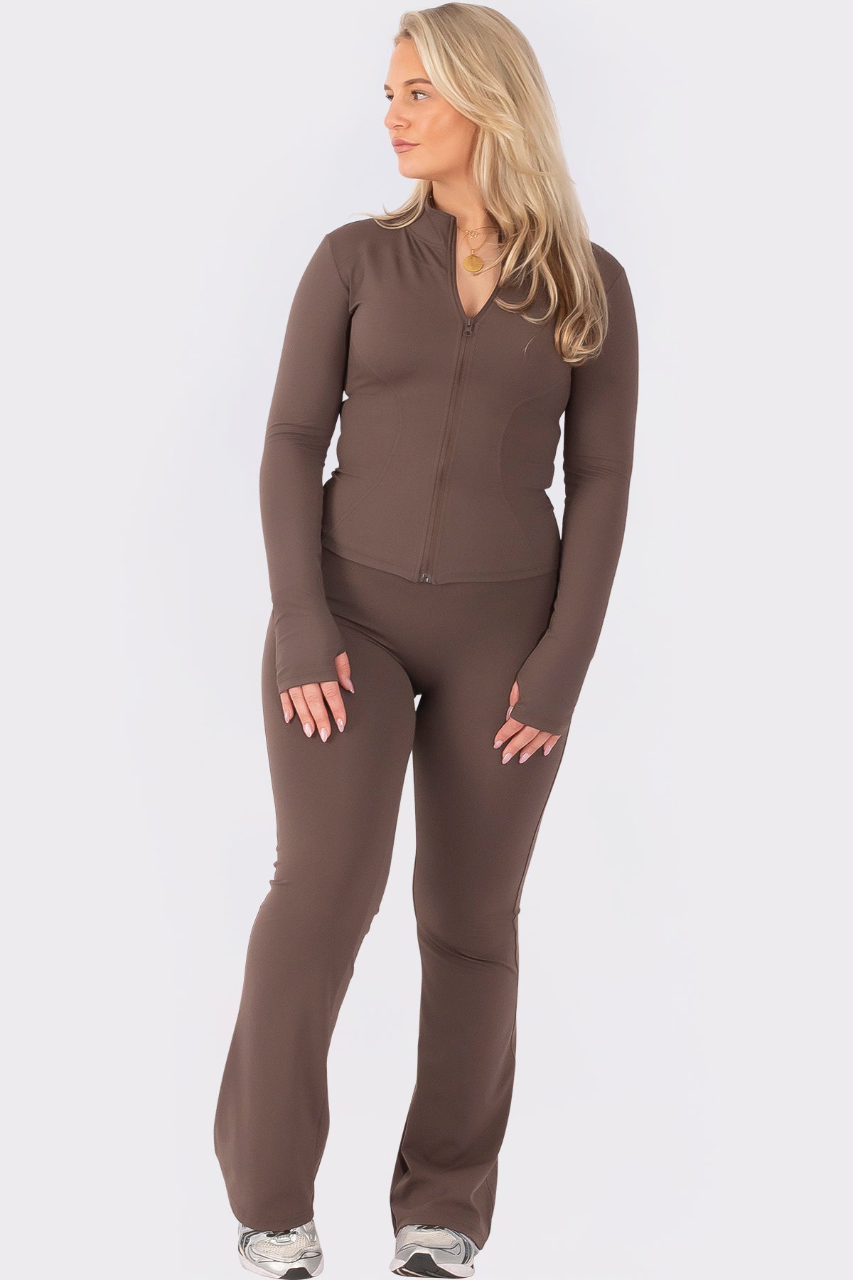 THE MERIDA TWO PIECE SET