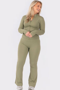 THE MERIDA TWO PIECE SET