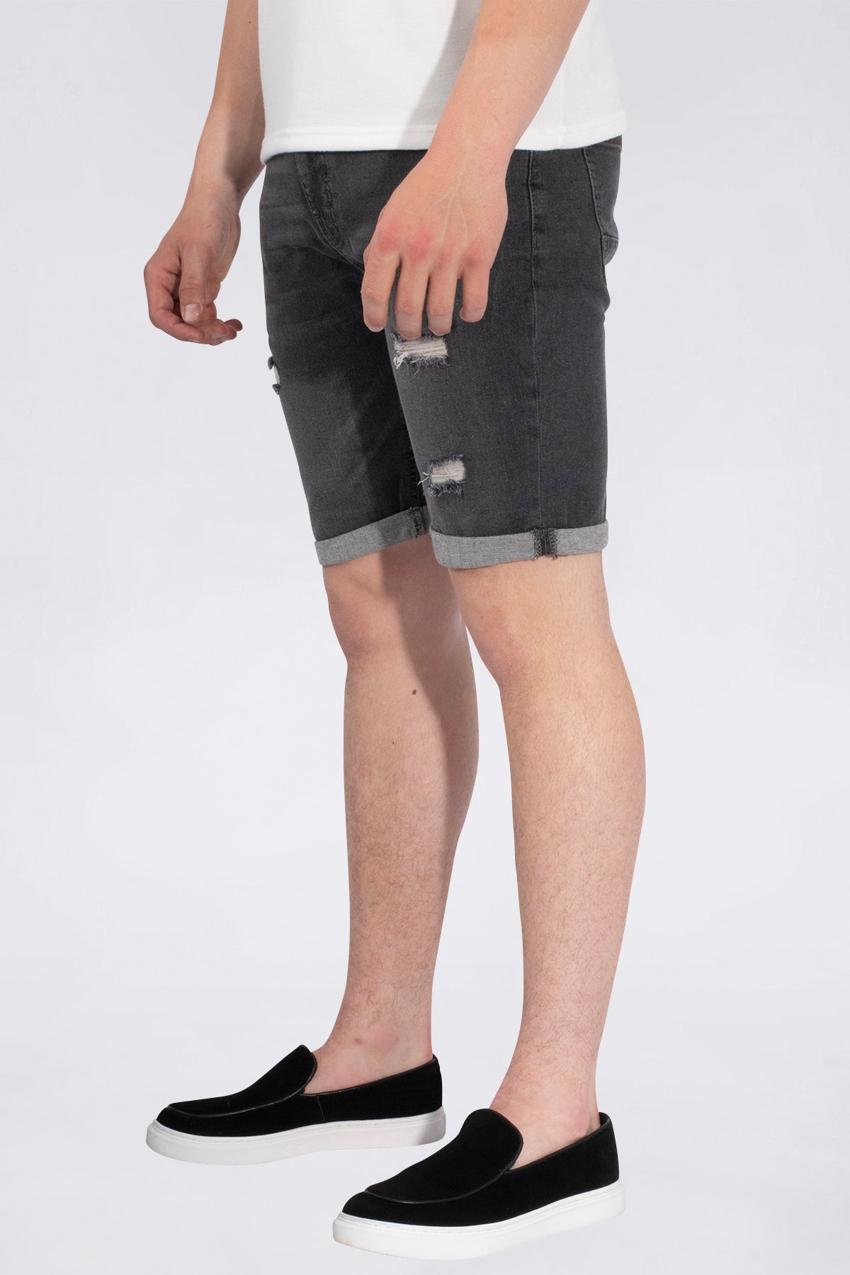 THE TARANTO SHORT JEANS
