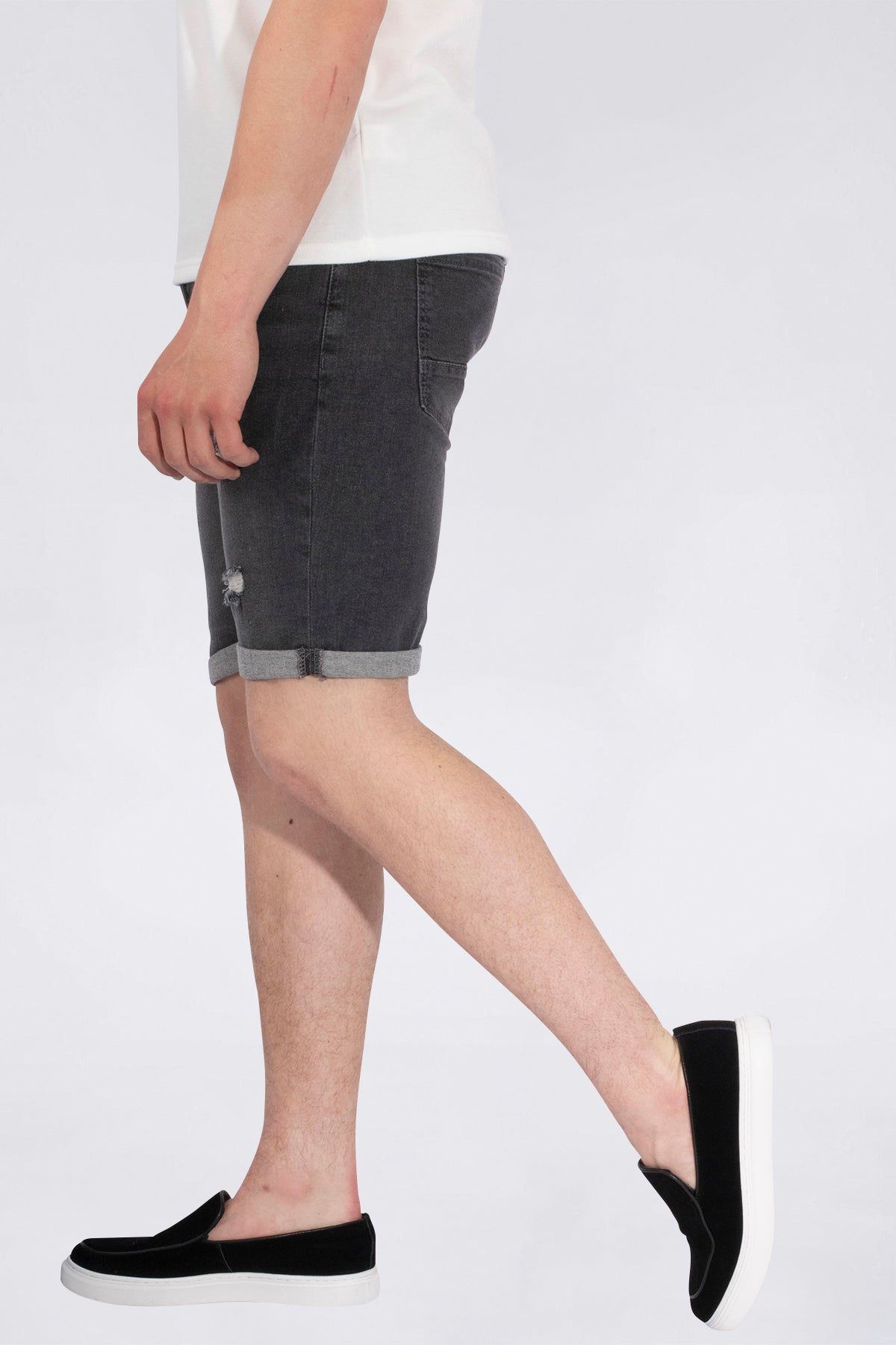 THE TARANTO SHORT JEANS