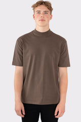 THE URBAN NECKLINE T-SHIRT