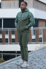 THE CAMOUFLAGE COMBISET