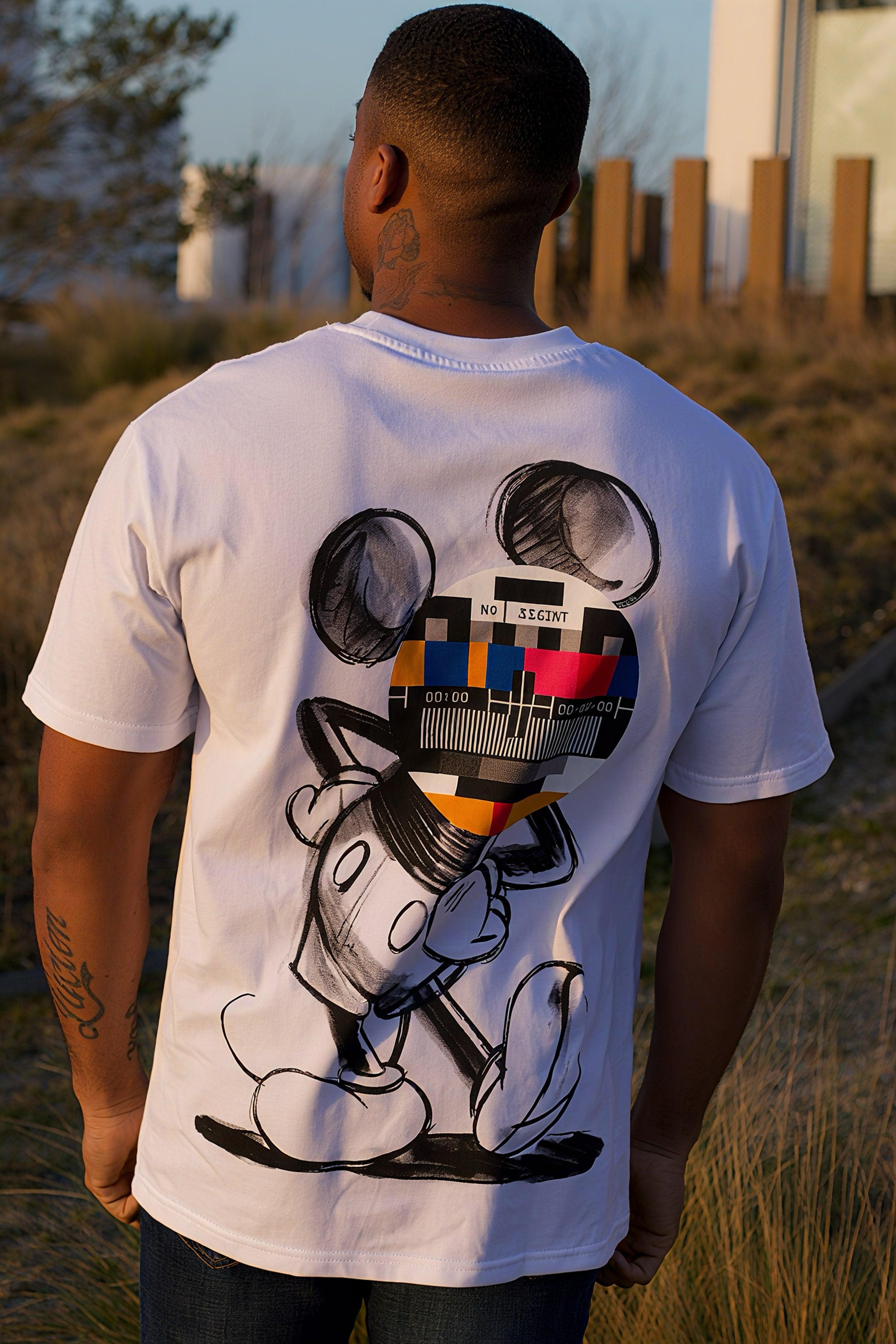 THE ICON LOONEY T-SHIRT
