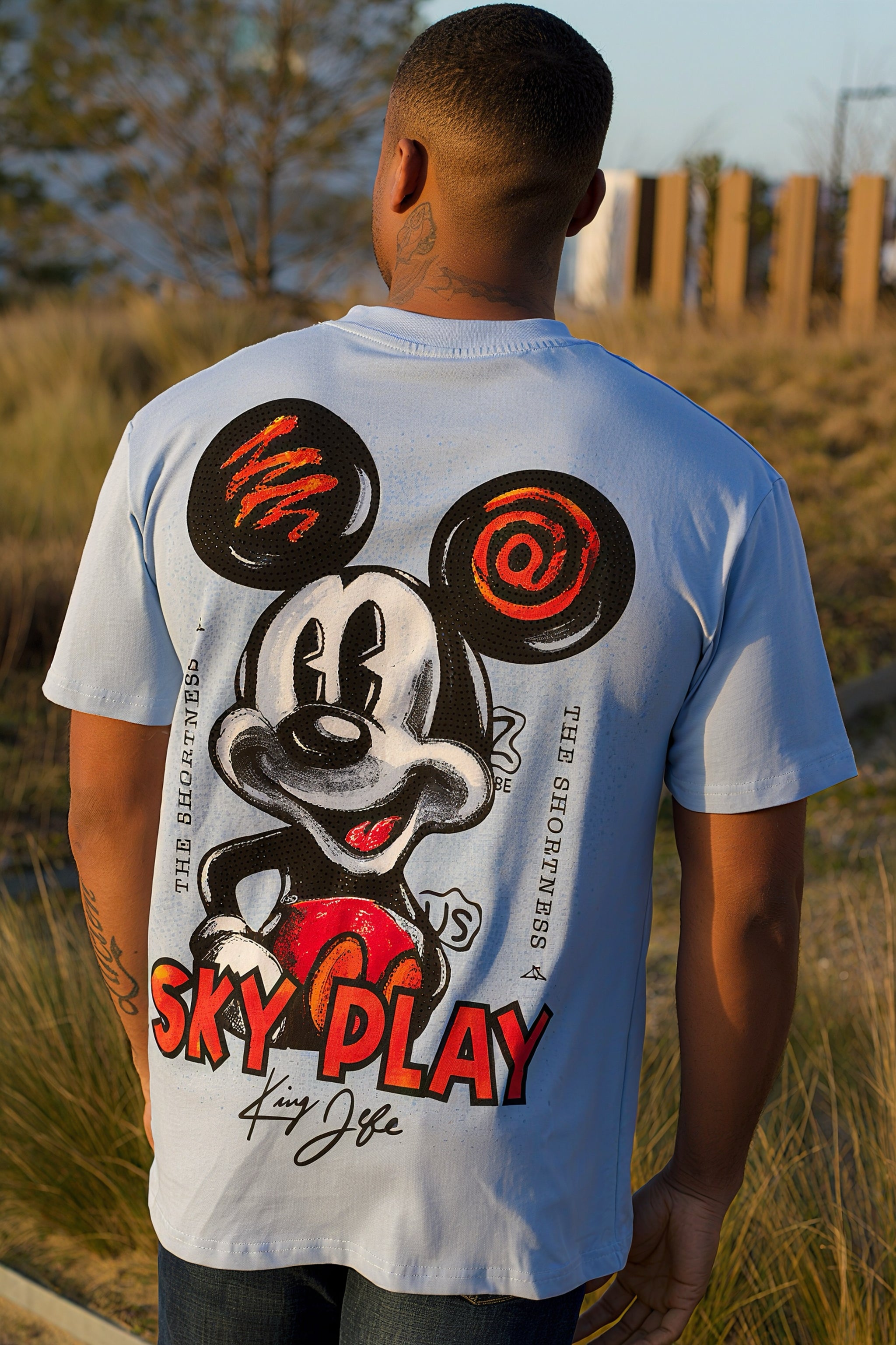 THE ICON LOONEY T-SHIRT