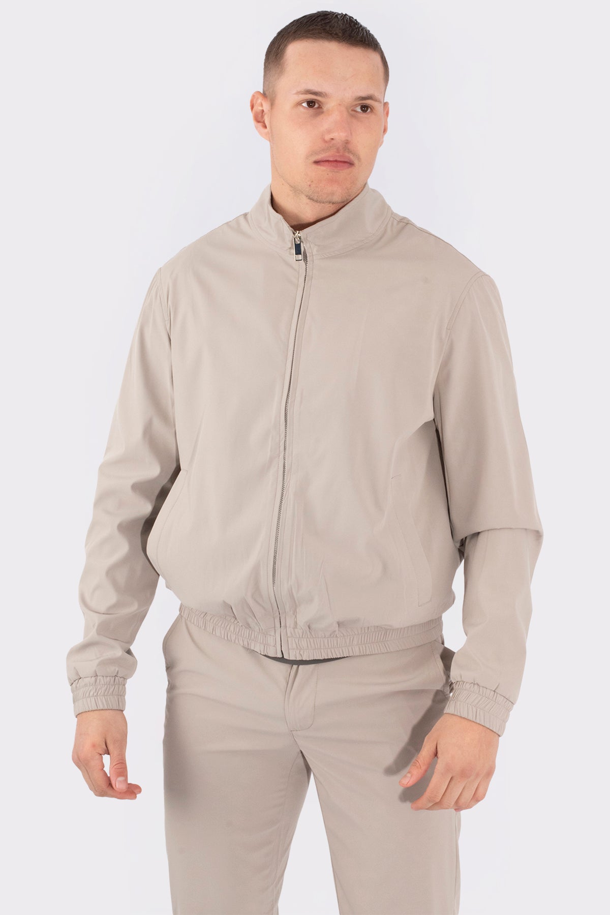 DUTCHVIBES HIGH-END TECH SUIT