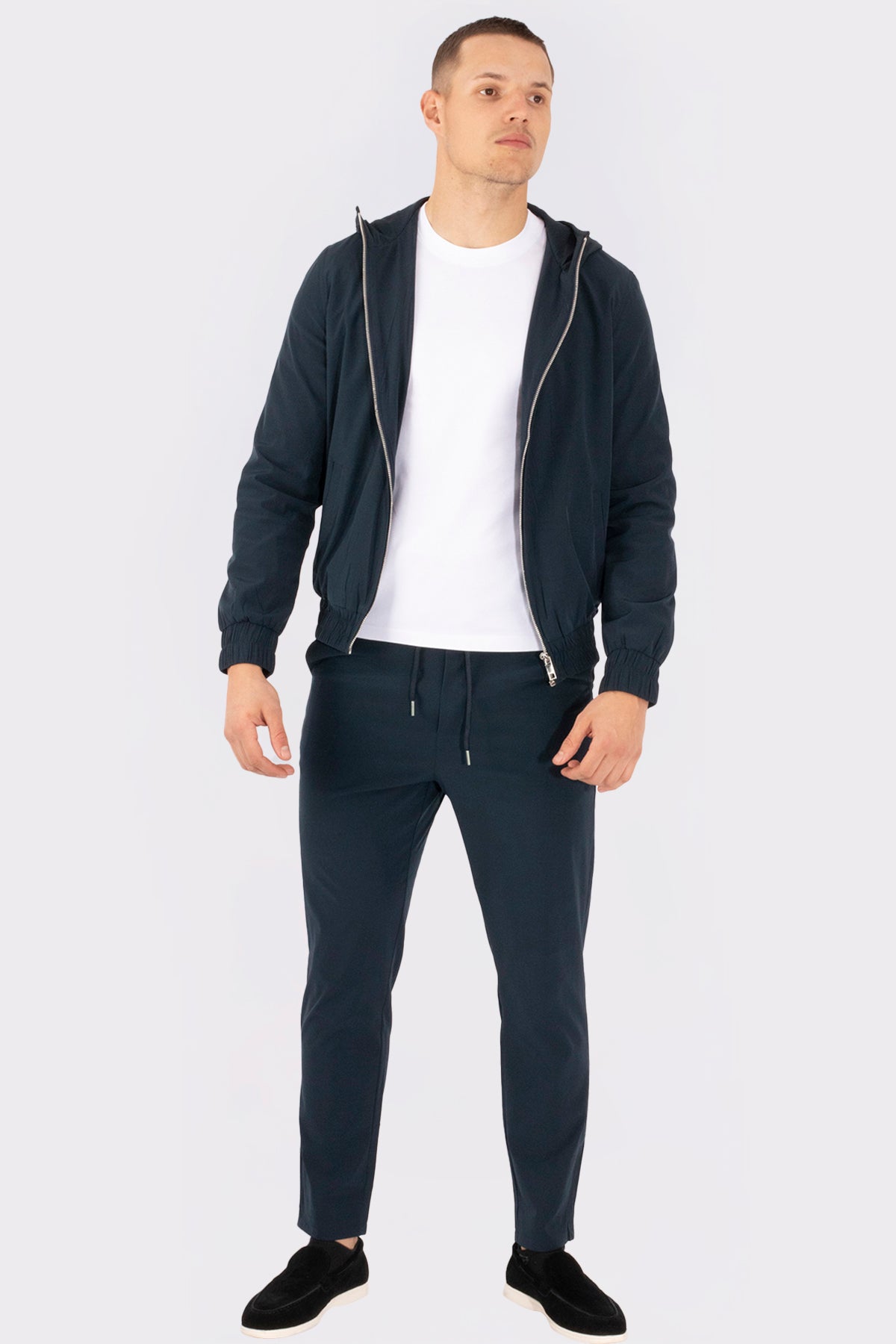 DUTCHVIBES HIGH-END TECH SUIT