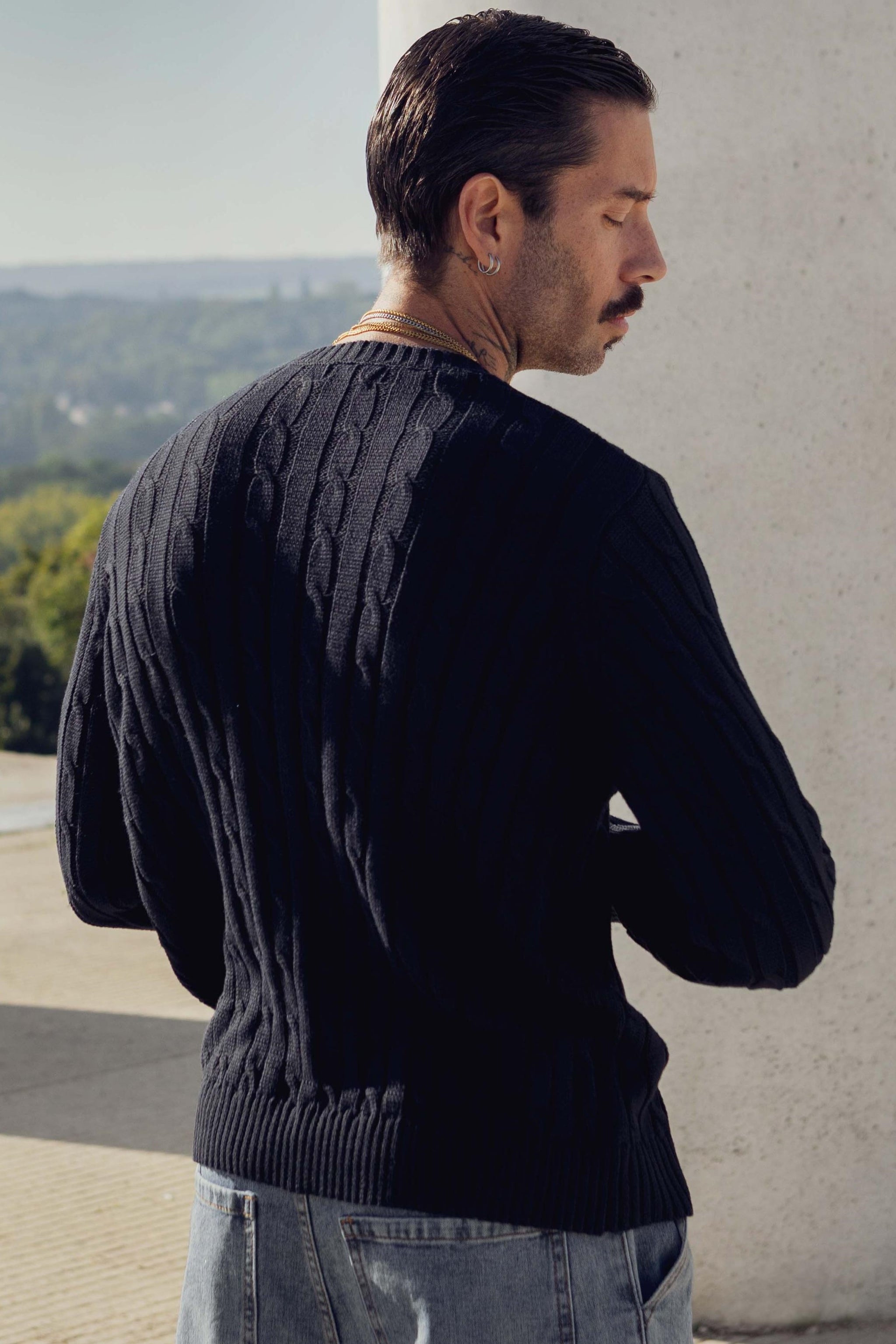 THE CABLE CREWNECK SWEATER