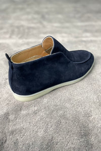 THE ARONA SUEDE INSTAPPERS