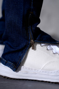 THE IKAO ZIPPED DENIM
