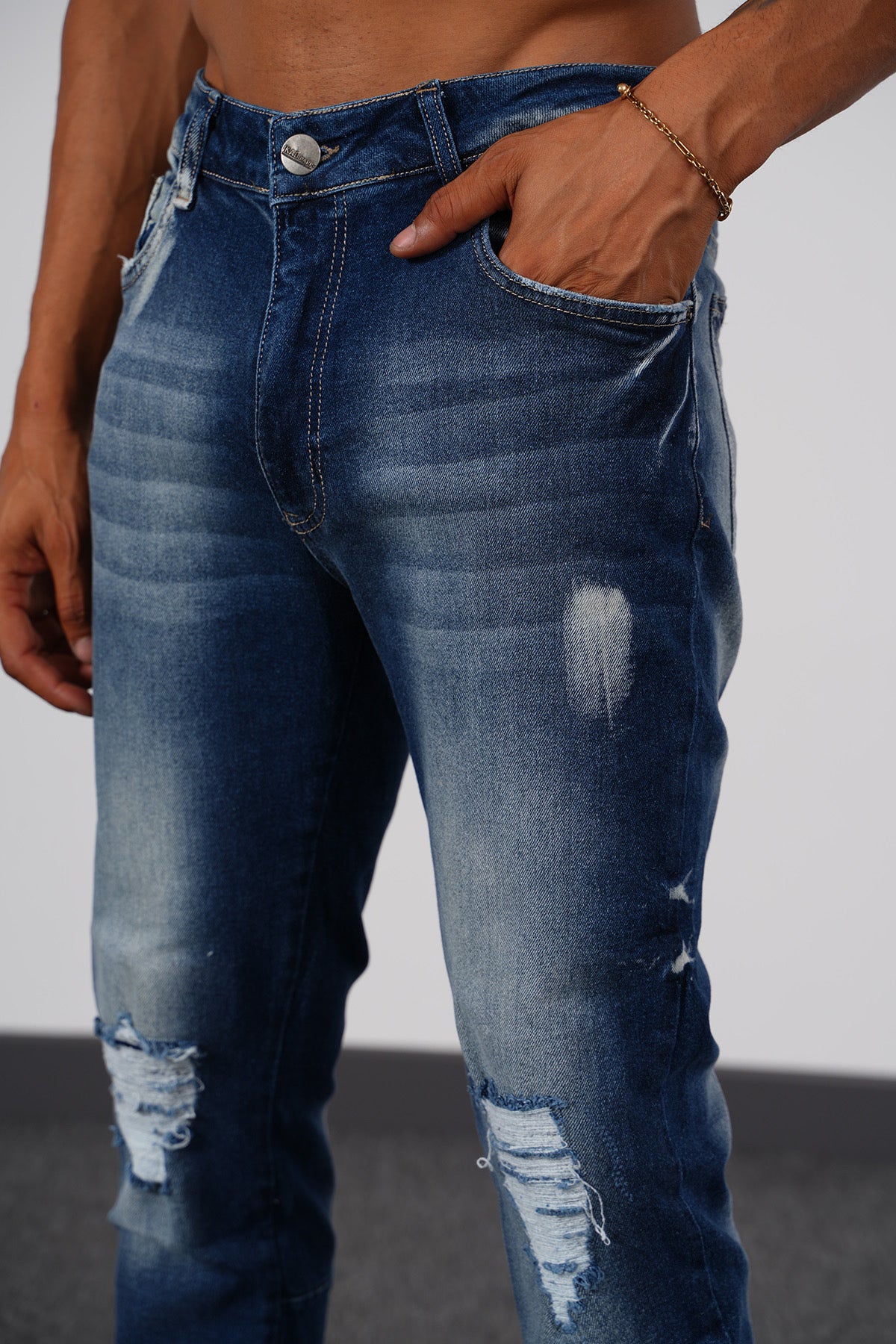 THE TOLEDO FLARED JEANS