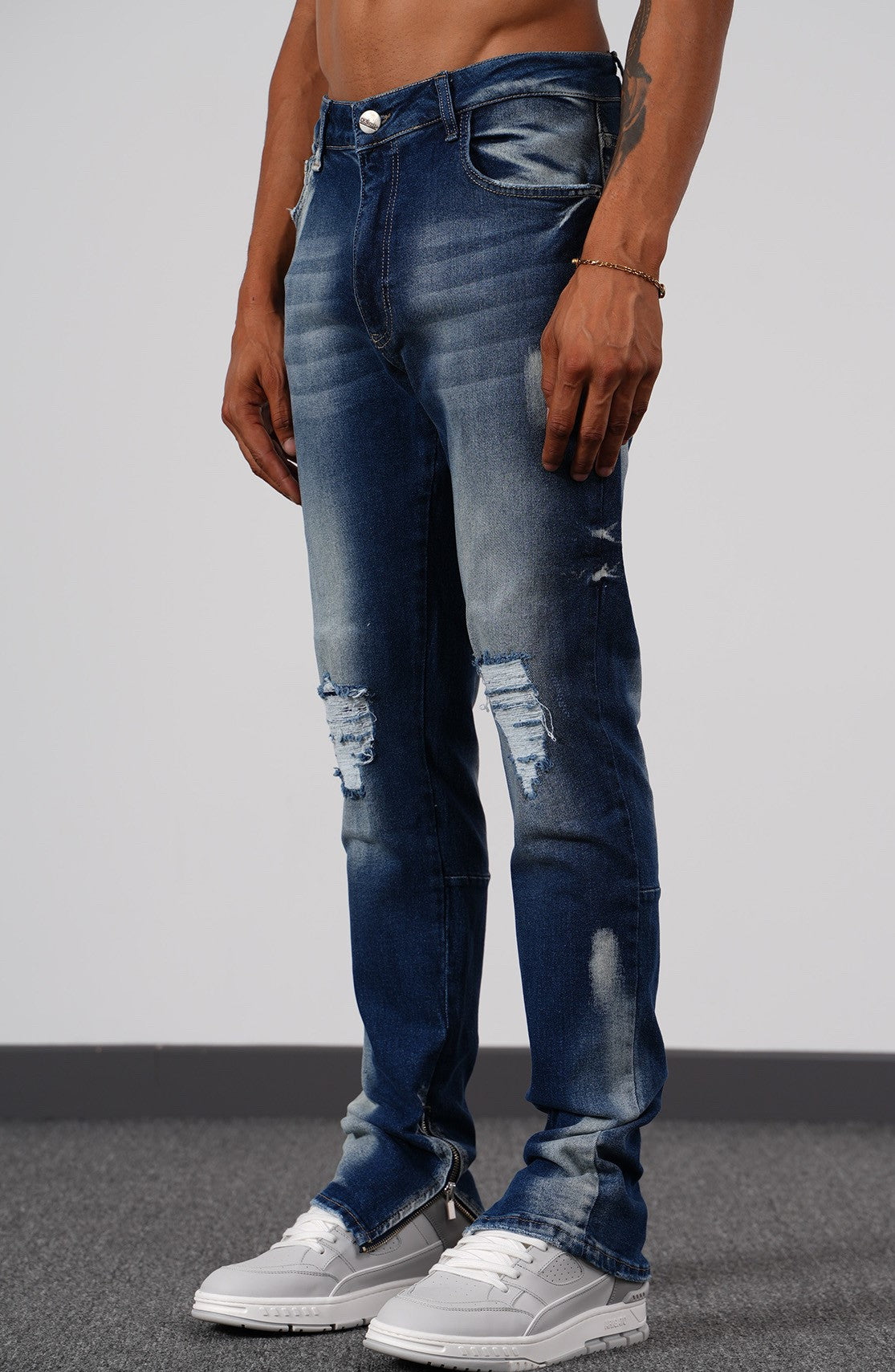 THE TOLEDO FLARED JEANS