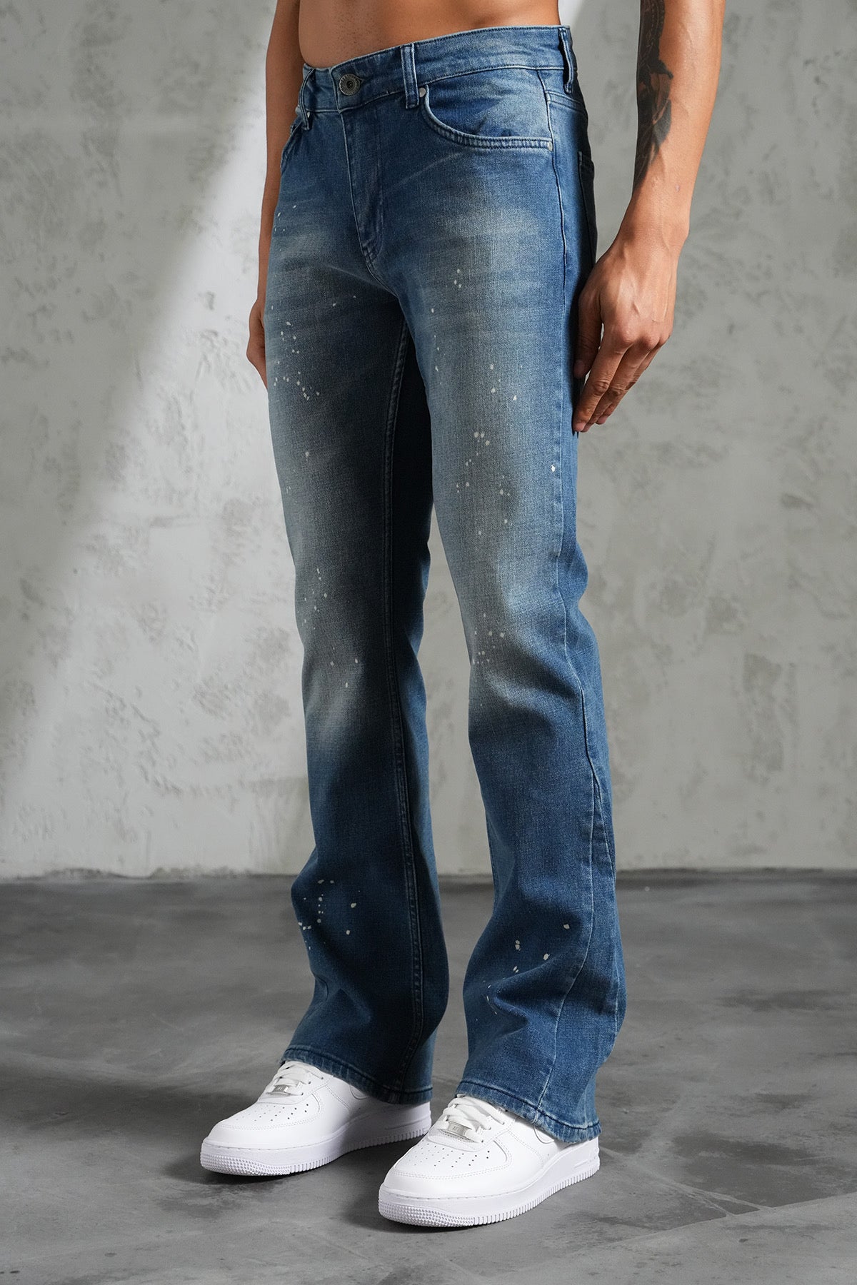 THE IKAO FLARED DENIM