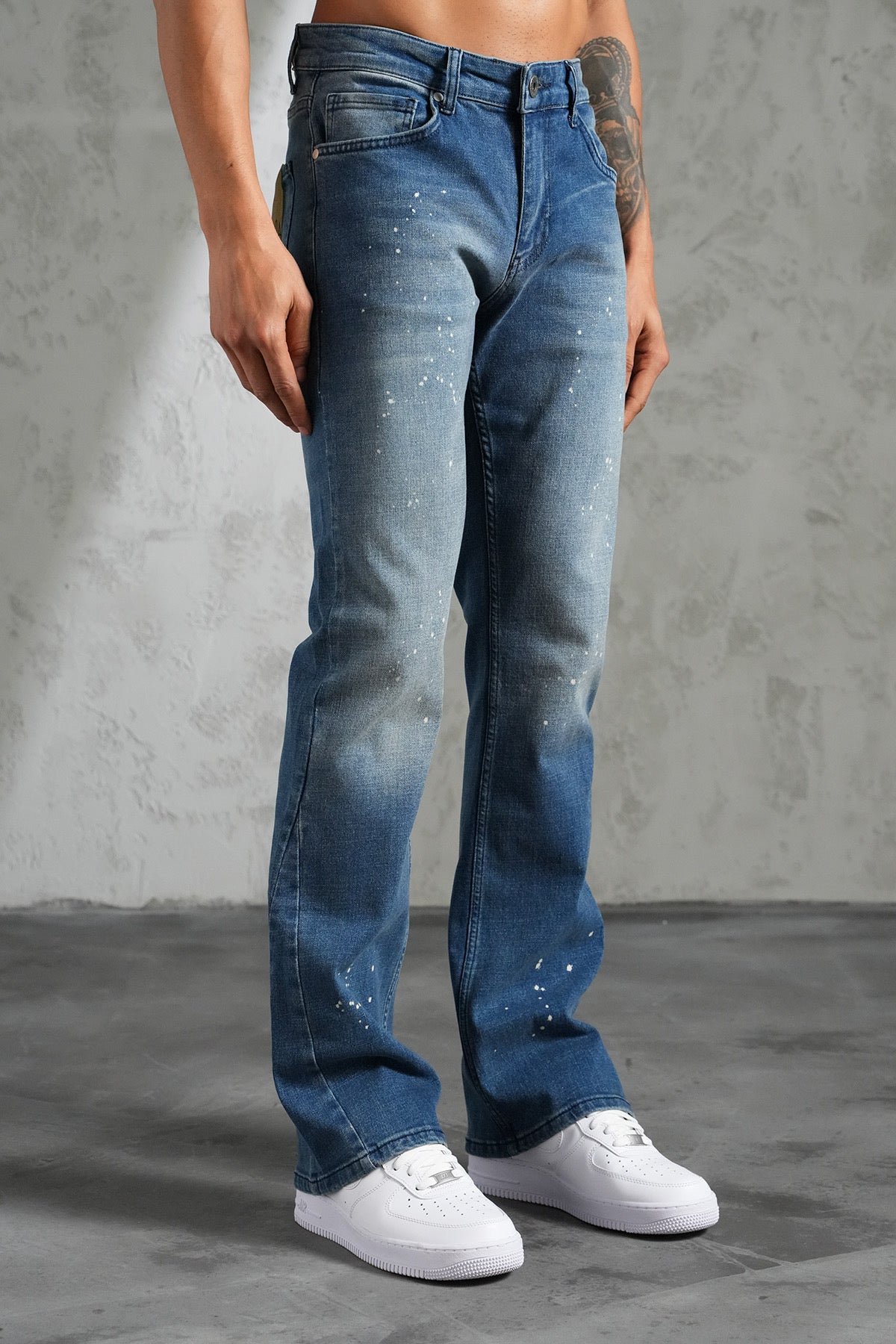 THE IKAO FLARED DENIM