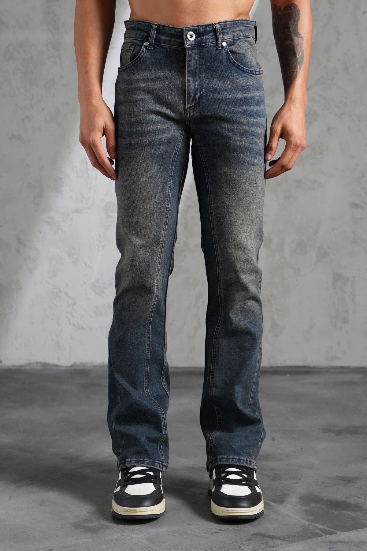 THE IKAO FLARED DENIM
