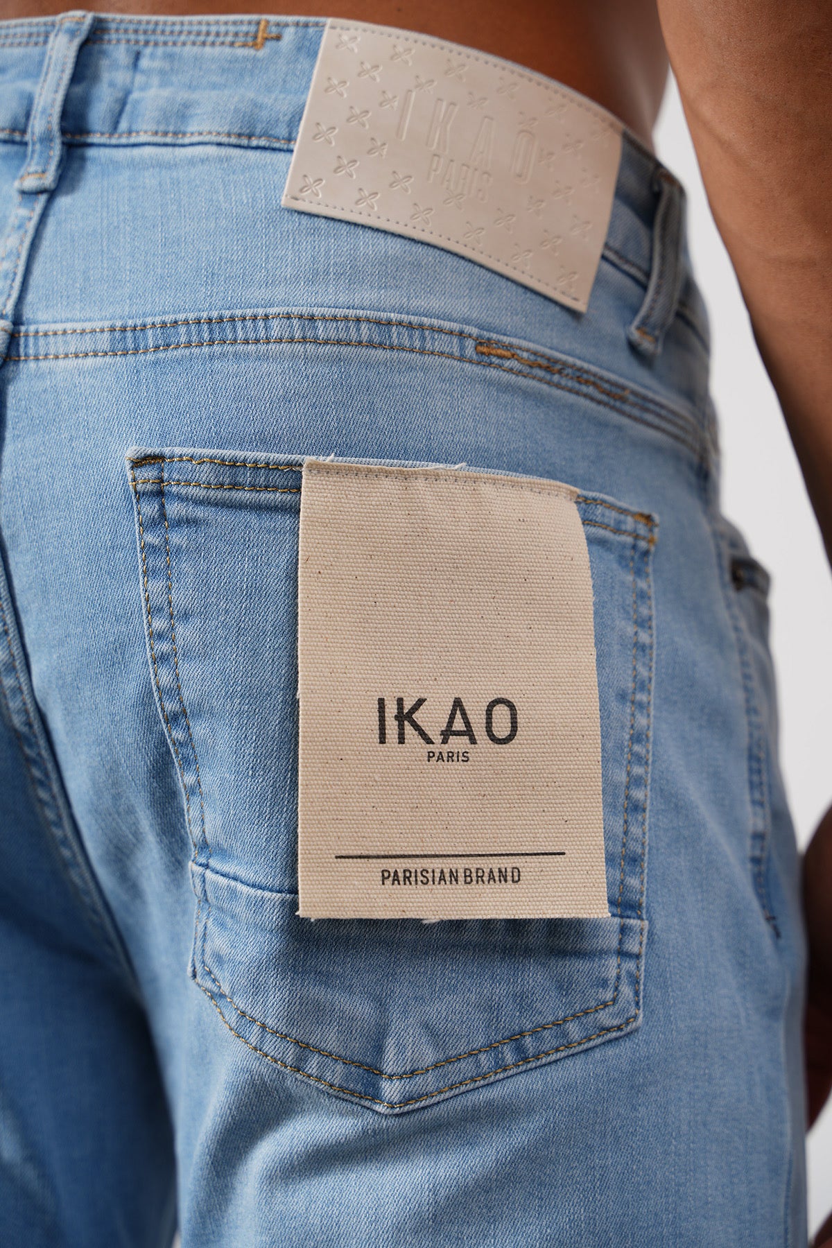 THE IKAO ZIPPED DENIM