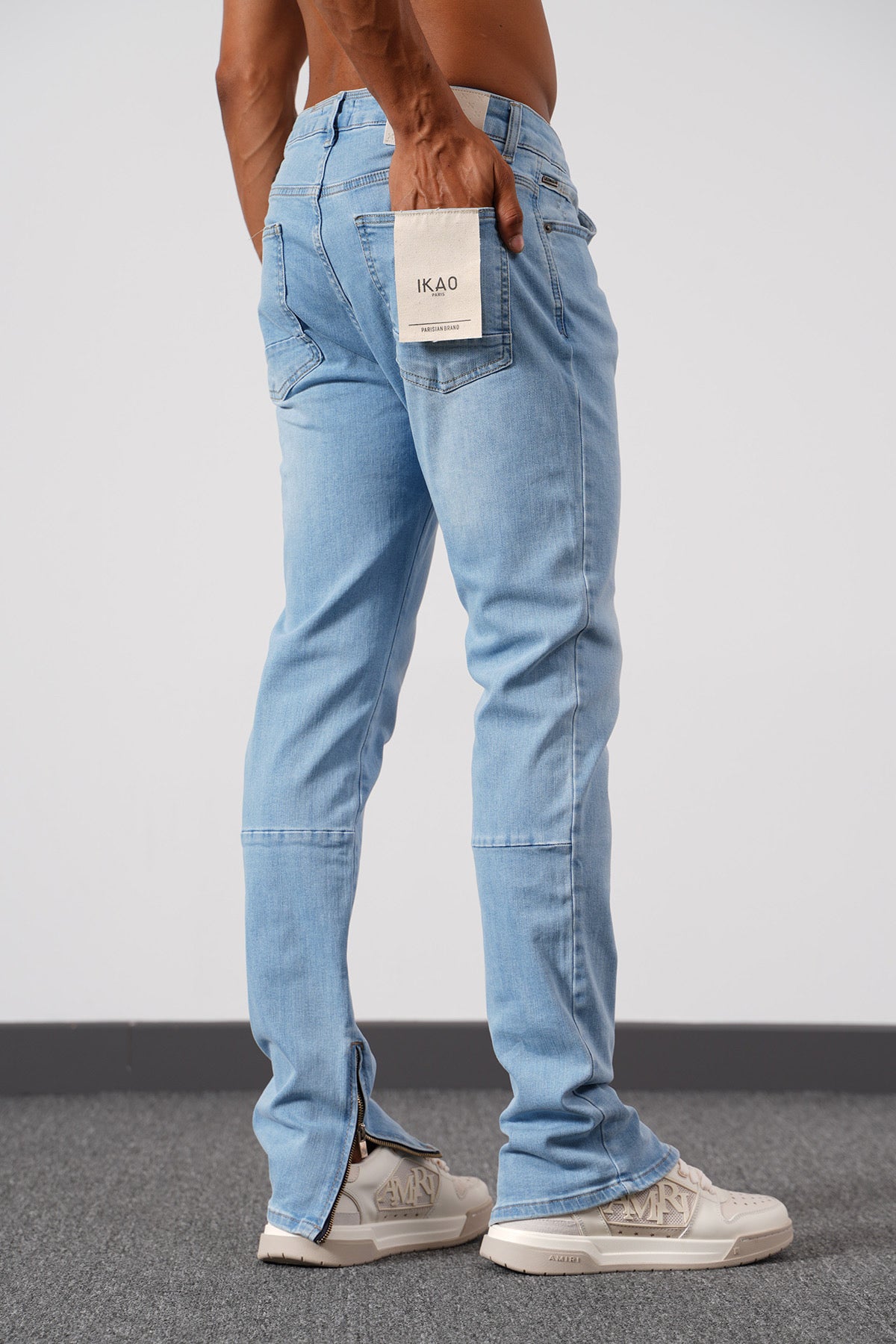 THE IKAO ZIPPED DENIM