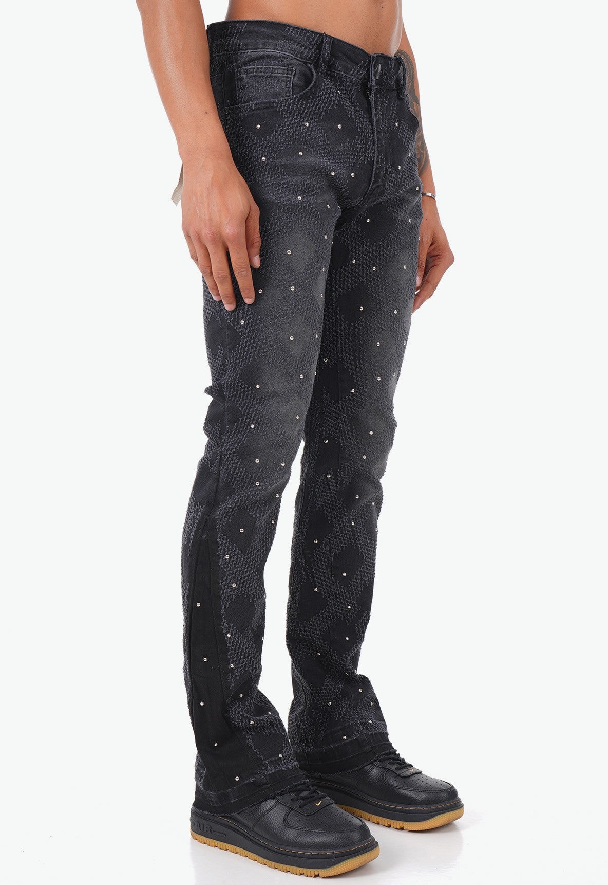 THE GALACTIC FLARED JEANS