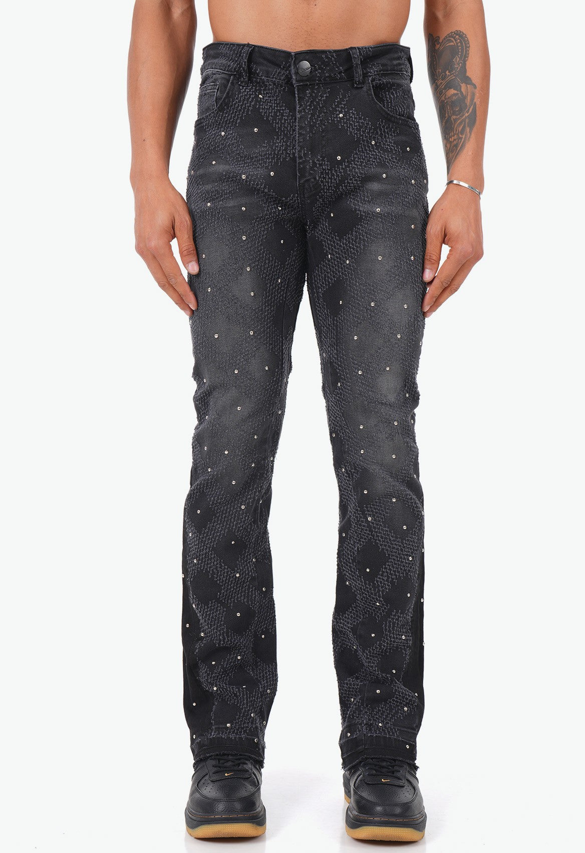 THE GALACTIC FLARED JEANS