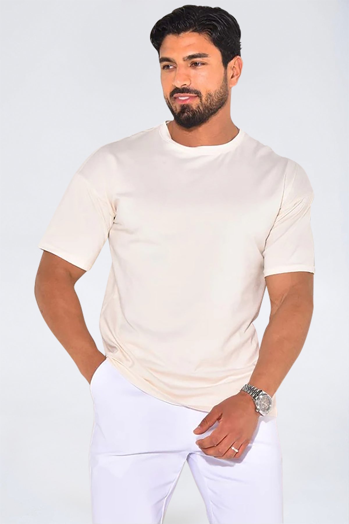 THE BATA T-SHIRT - BASIC EN OVERSIZED - Vibes Fashion