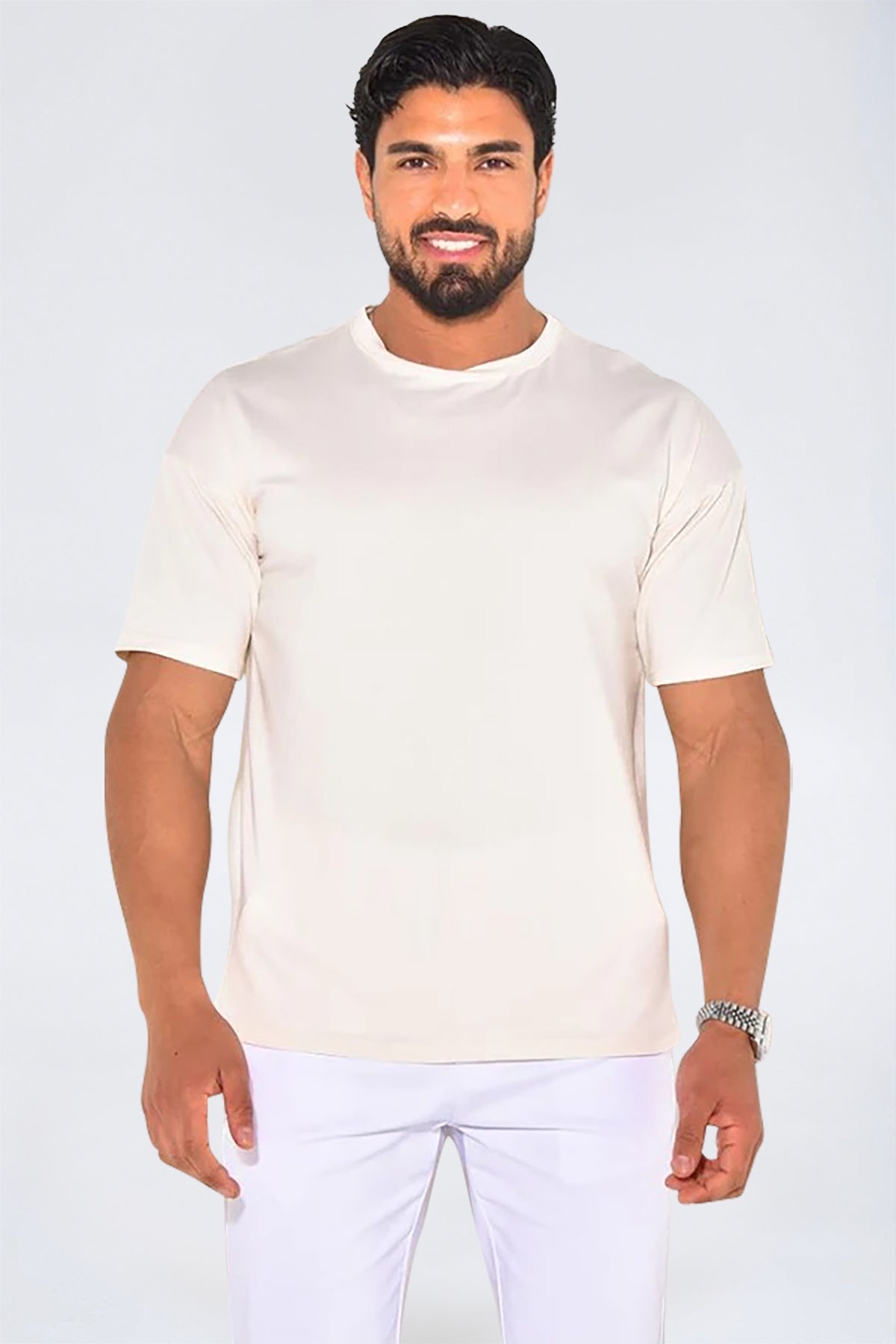THE BATA T-SHIRT - BASIC EN OVERSIZED - Vibes Fashion