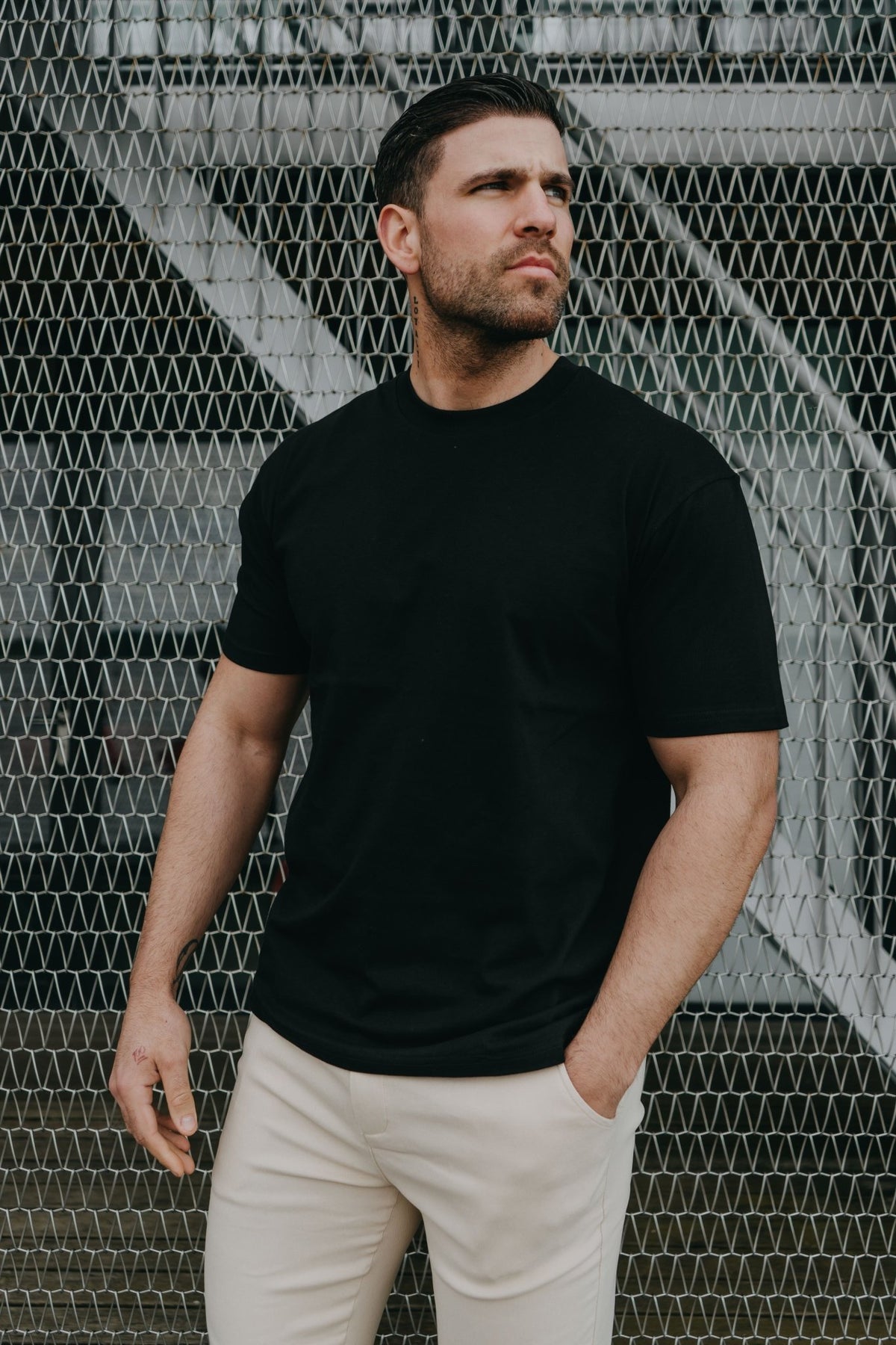 THE BATA T-SHIRT - BASIC EN OVERSIZED - Vibes Fashion