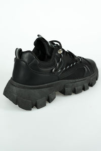 THE CYCLONE ESSENTIAL SNEAKER - Vibes Fashion