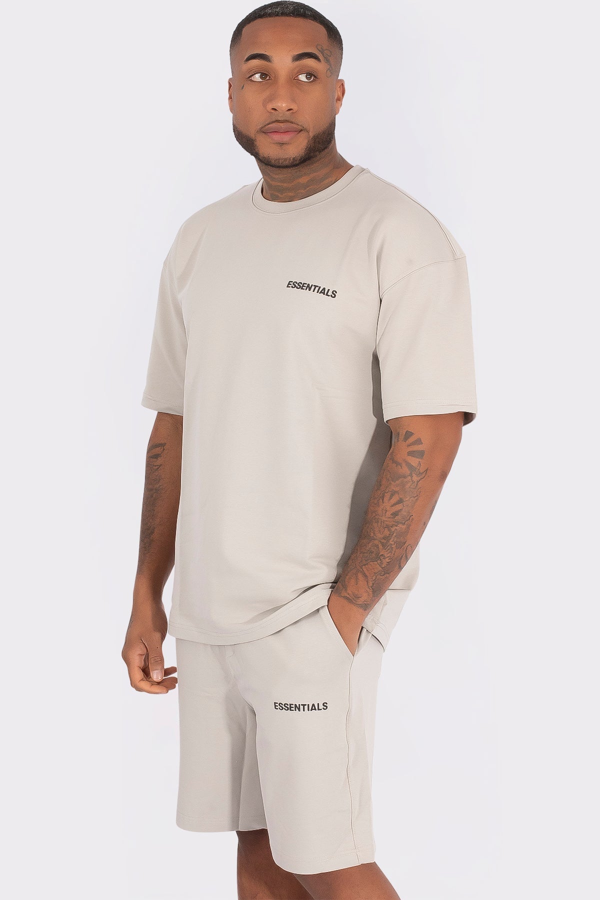 THE ESSENTIALS SUMMERSET - Vibes Fashion