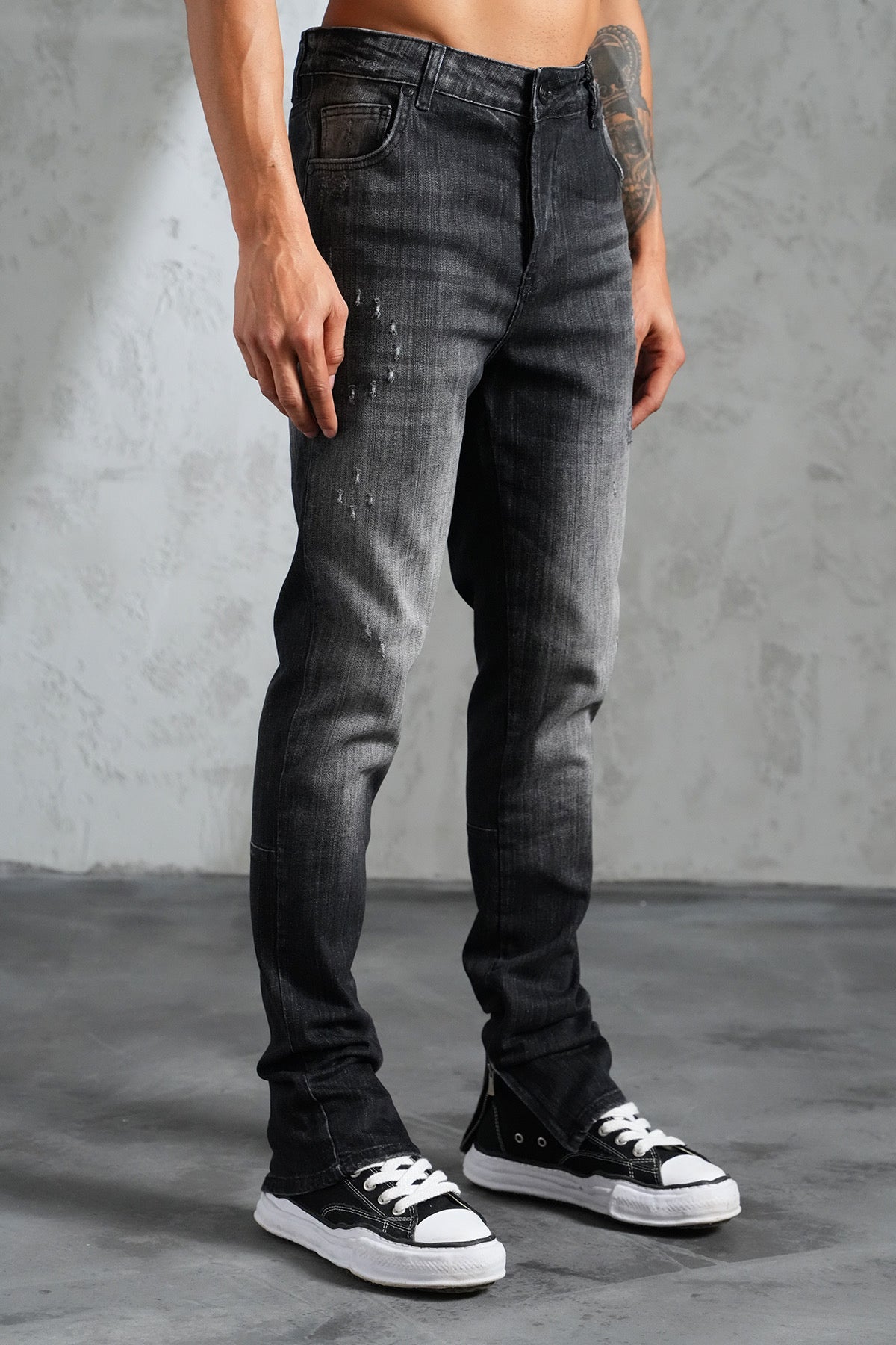 THE IKAO ZIPPED DENIM - Vibes Fashion
