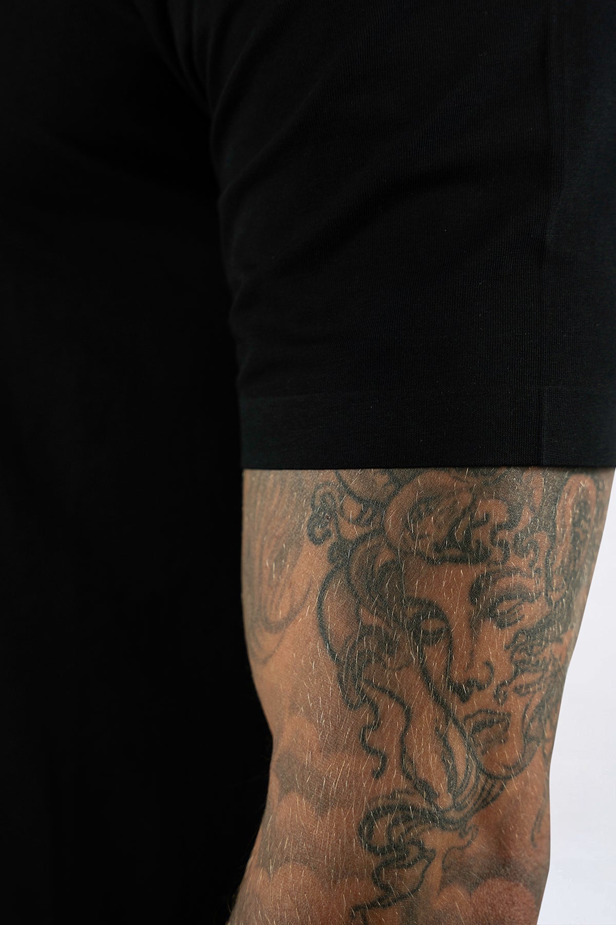 THE LAURO SEAMLESS T SHIRT - Vibes Fashion