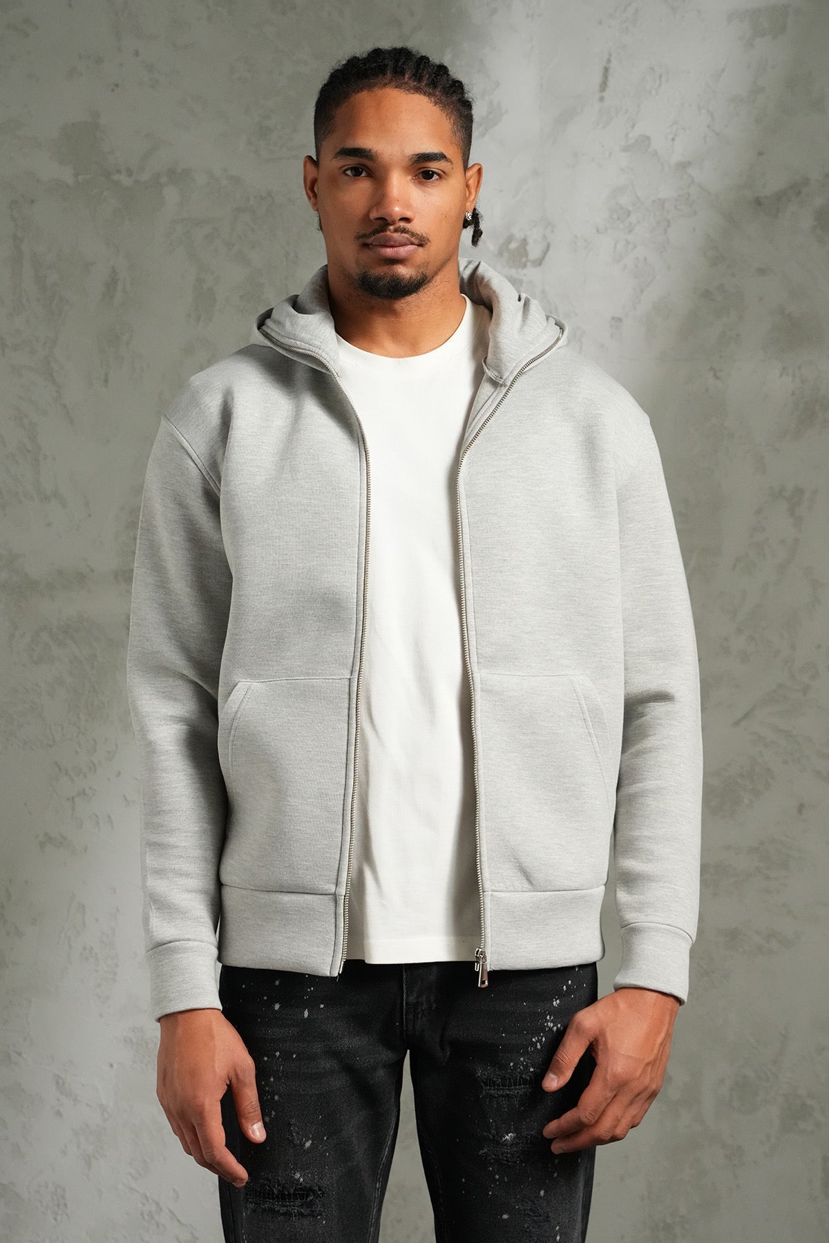THE LEO ZIPPED SWEATER - Vibes Fashion