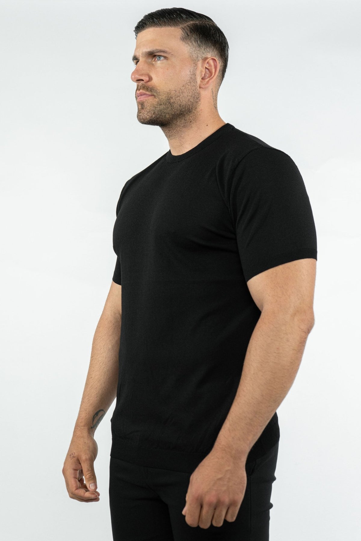 THE LUCA - KNITTED SLIM FIT T-SHIRT - Vibes Fashion