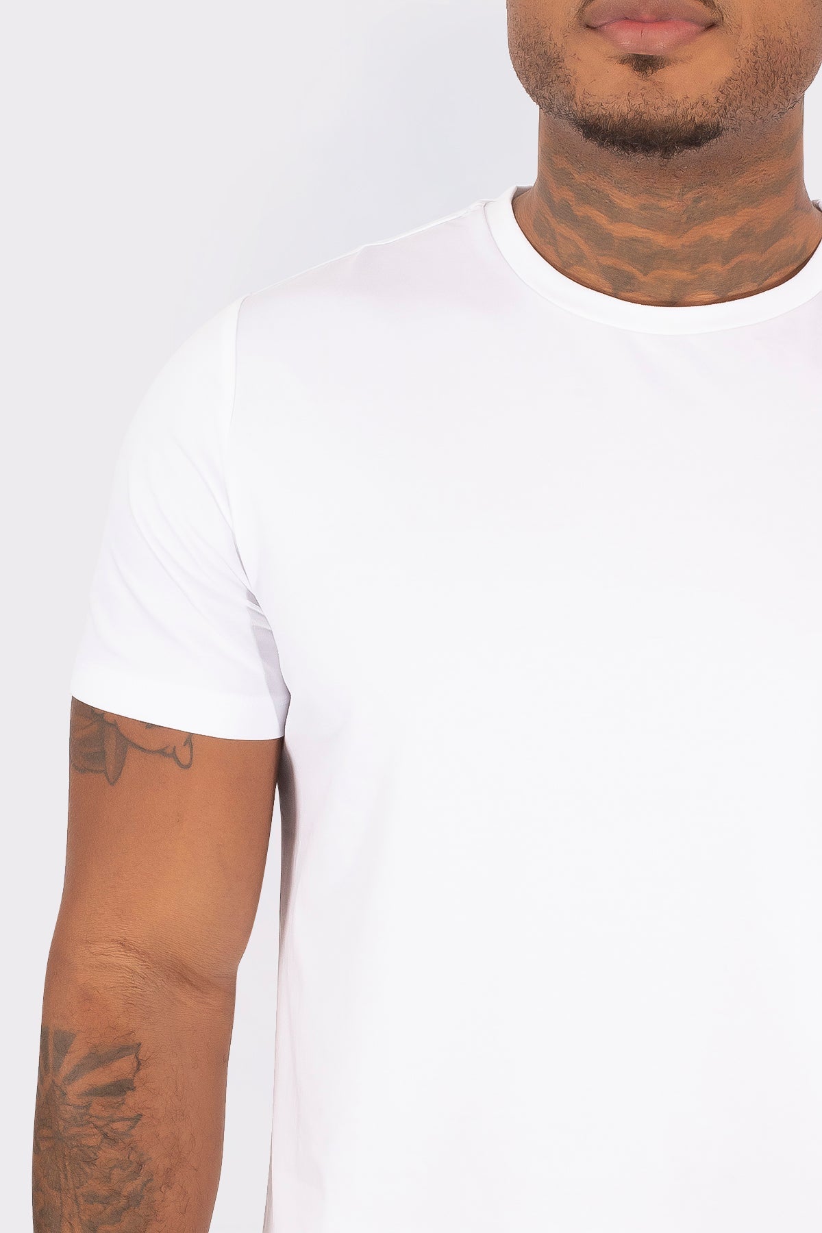 THE LUCIO T-SHIRT - Vibes Fashion