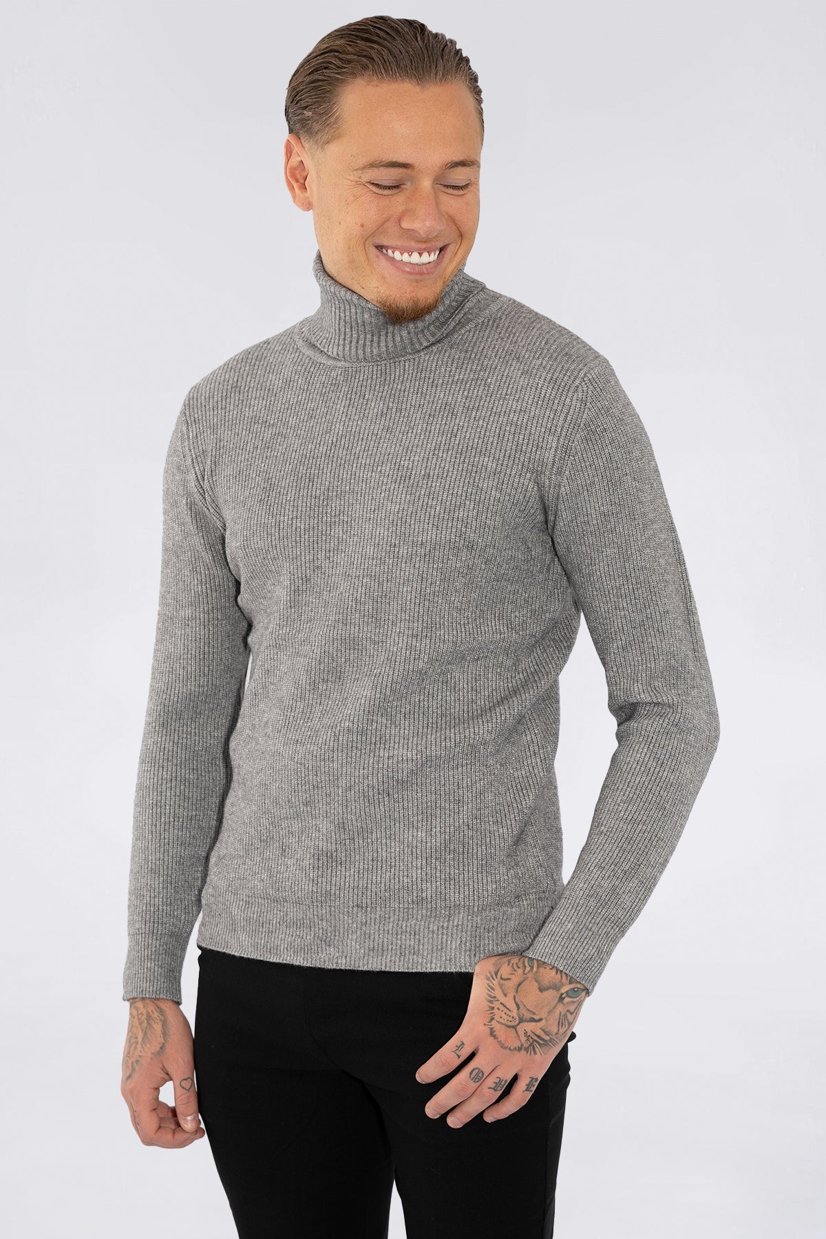 THE MERIDA TURTLENECK - Vibes Fashion