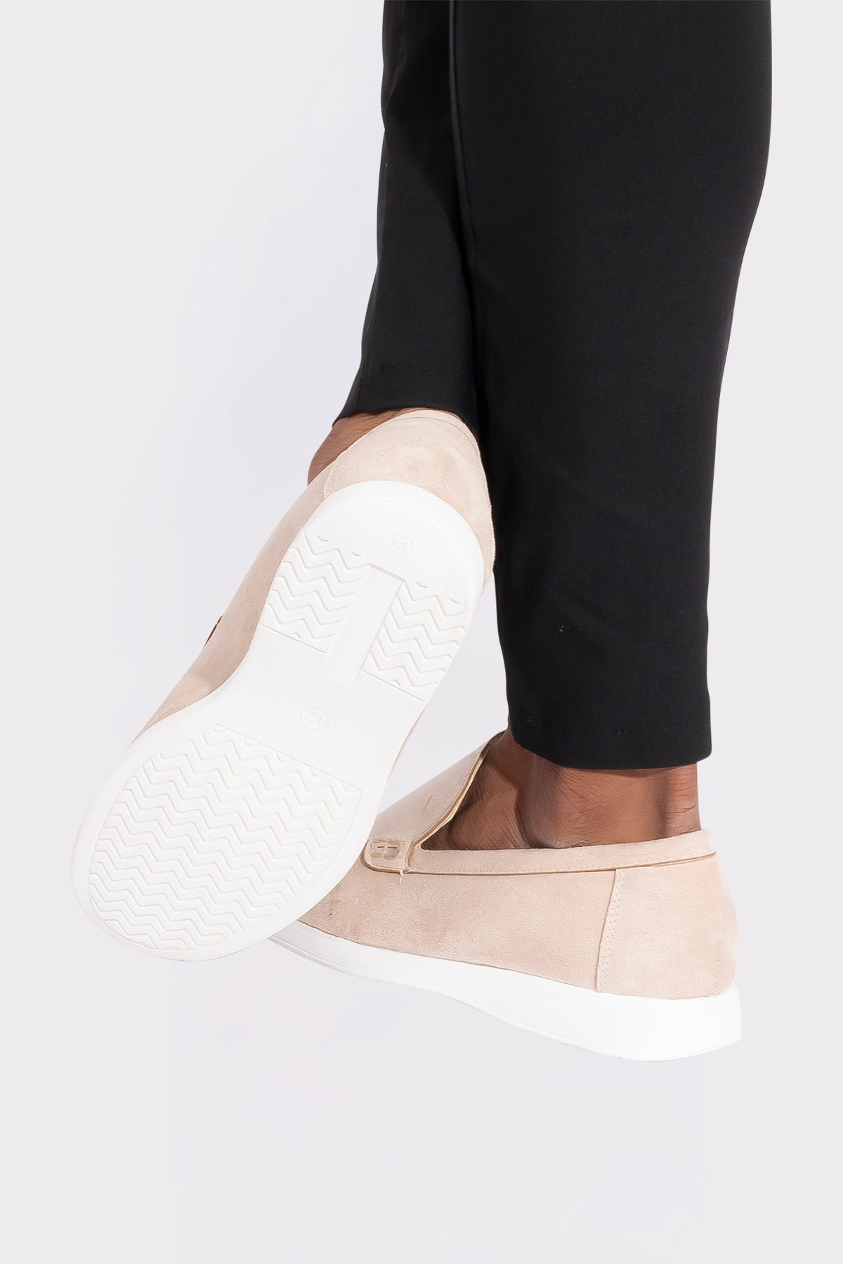 THE MONCLOVA ESSENTIAL LOAFER - Vibes Fashion