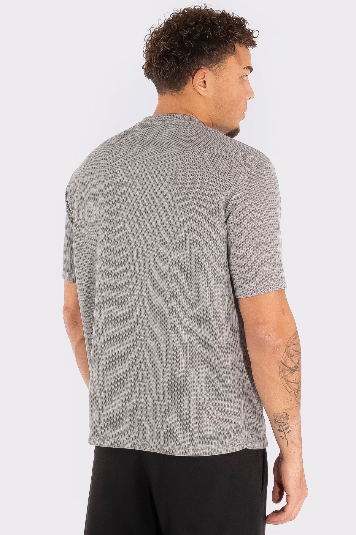 THE RIBBLE LUXE T-SHIRT - Vibes Fashion