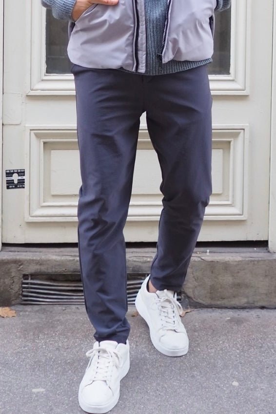 THE ROSARIO TECH TROUSERS - Vibes Fashion