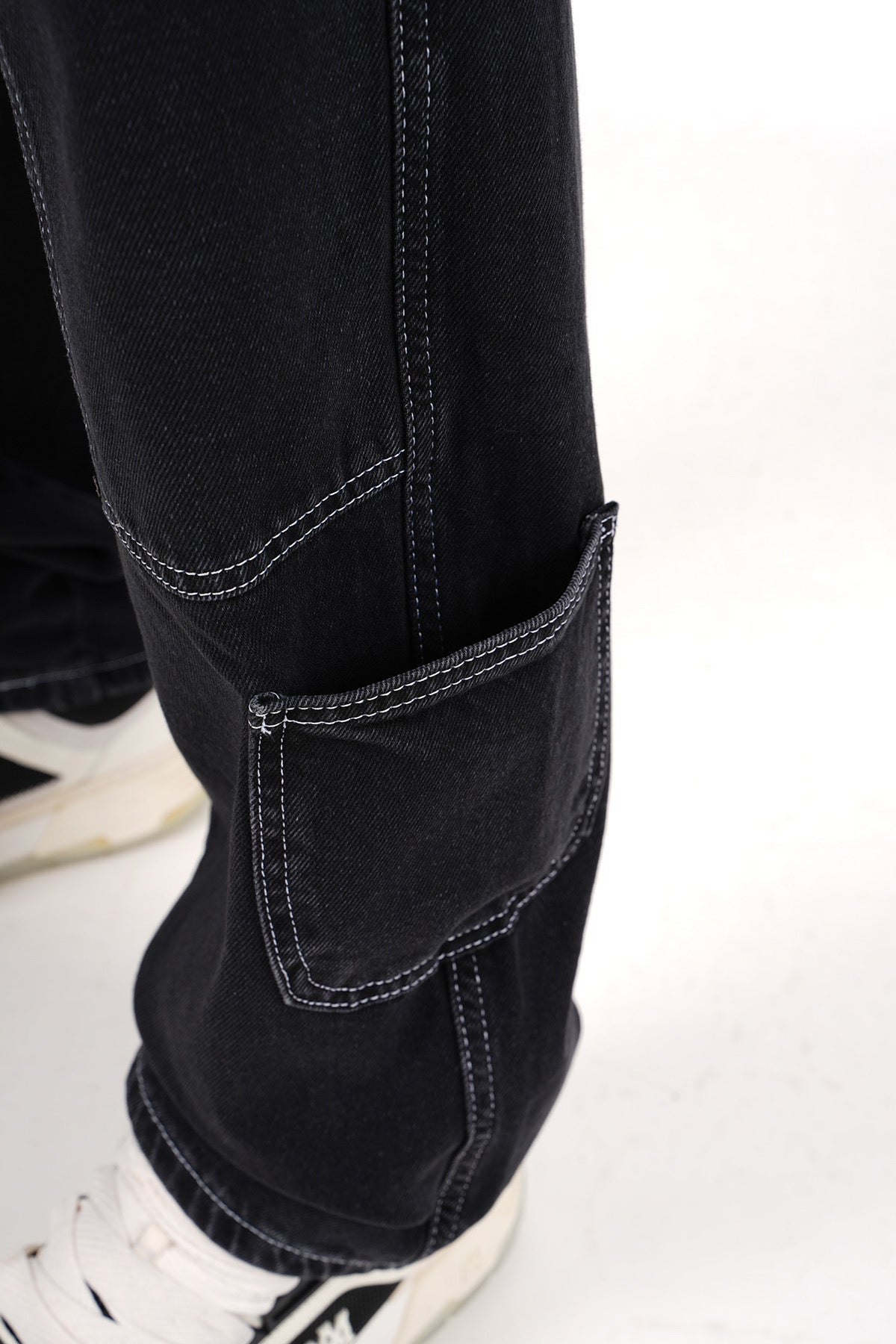 THE STORK FLARED JEANS - TRAVELER - Vibes Fashion