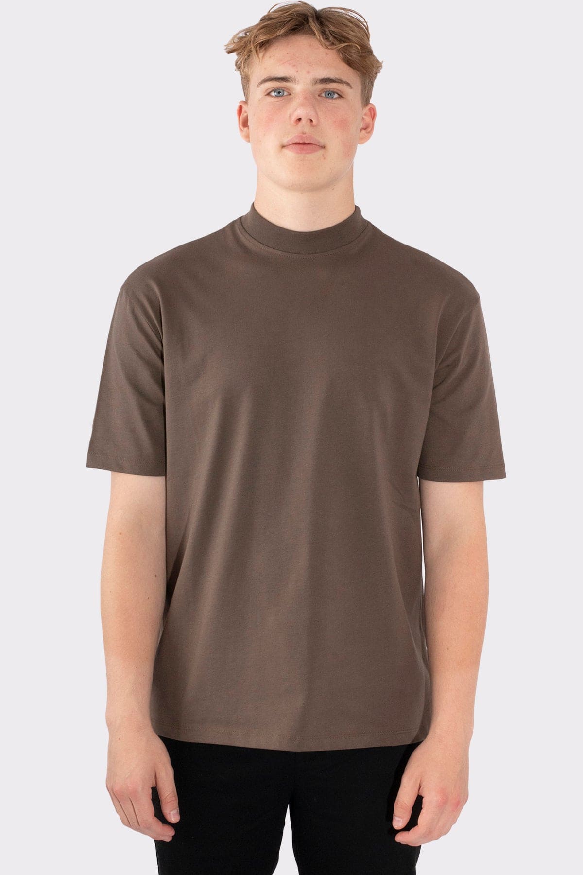 THE URBAN NECKLINE T-SHIRT - Vibes Fashion