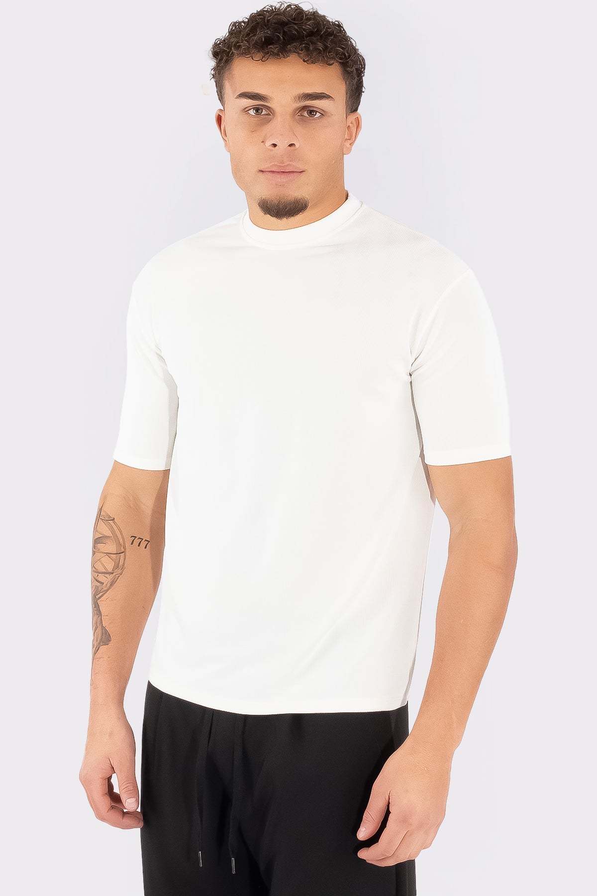 THE VICTOR T-SHIRT - Vibes Fashion