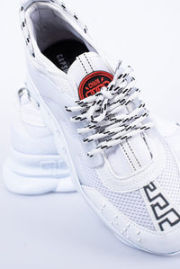 THE FULLY WHITE SNEAKERS - Vibes Fashion